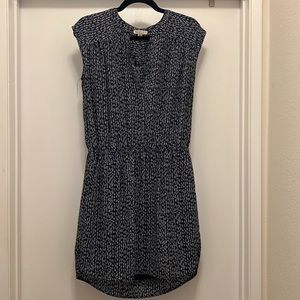 Lila Rose casual dress with pockets. Size S.